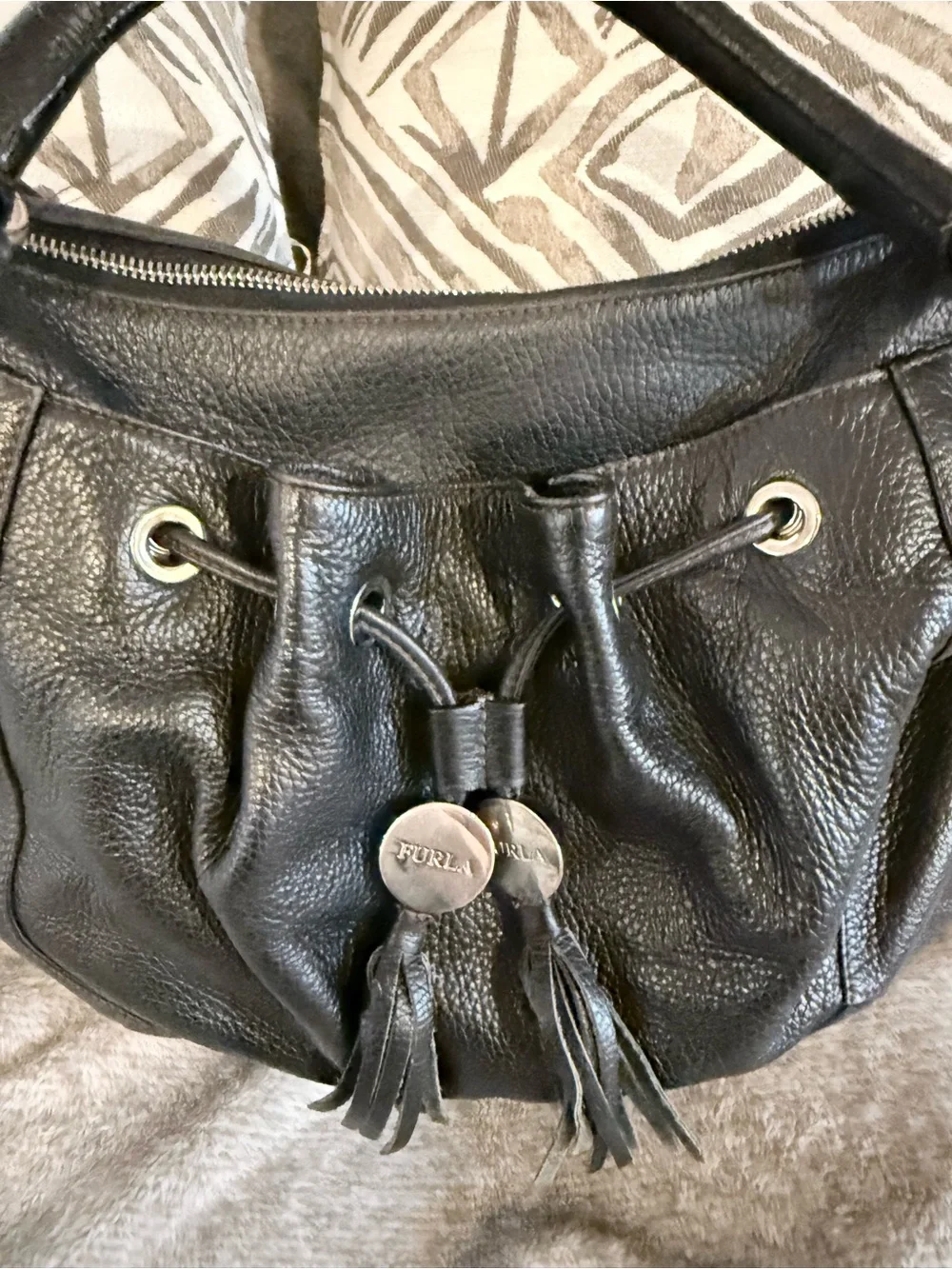 Furla spacious shoulder